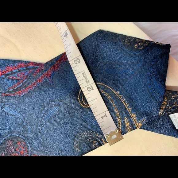 Oscar De La Renta Mens Tie Navy Paisley Print EUC - Picture 5 of 11